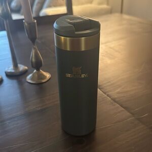 Stanley Limited Edition Cypress Aerolight 16 oz